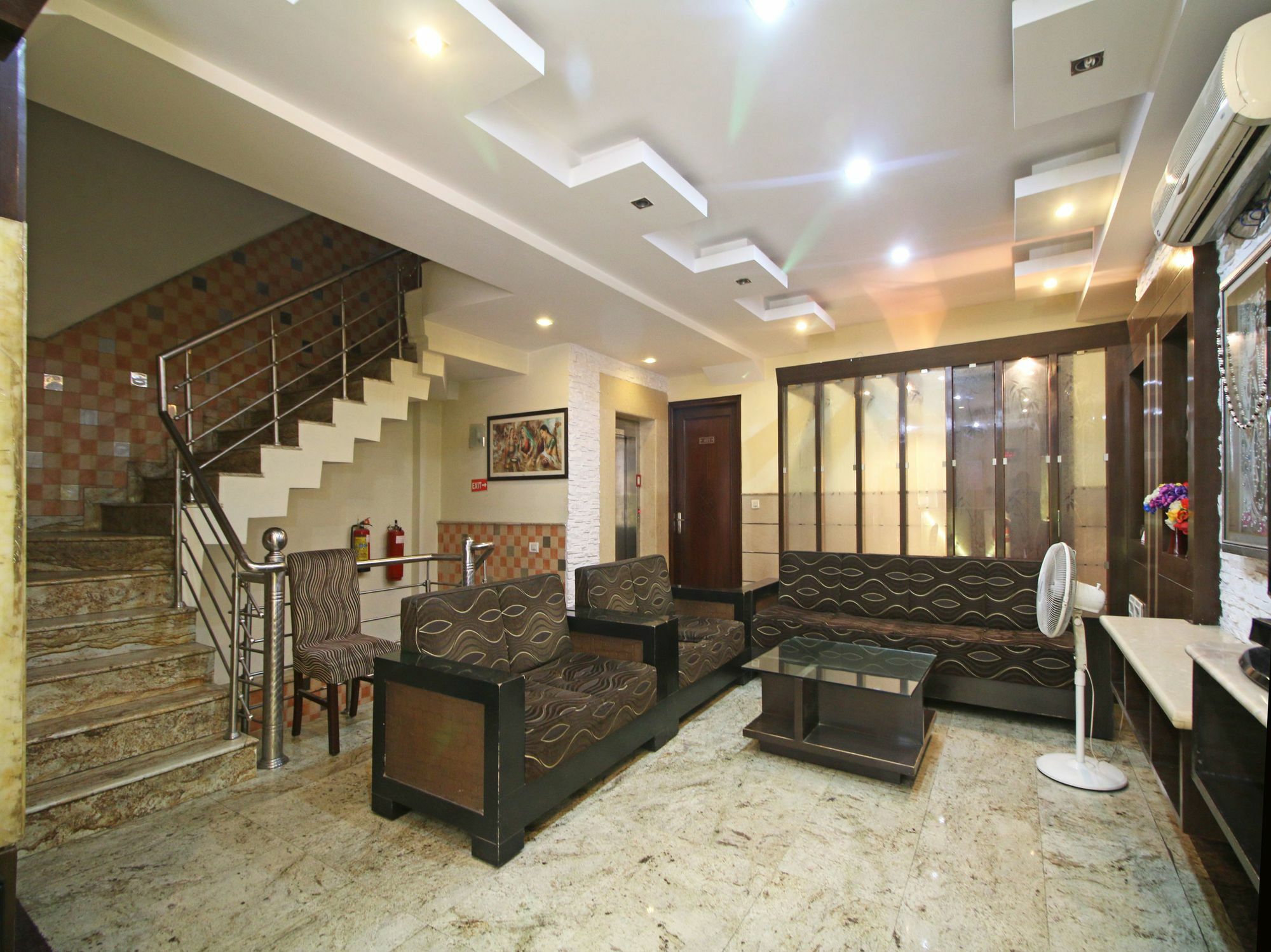 Hotel Tjs Grand Delhi  Extérieur photo